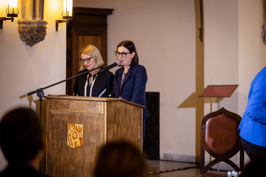 Zdjęcie uczestników konferencji „Przyszłość już tu jest”.