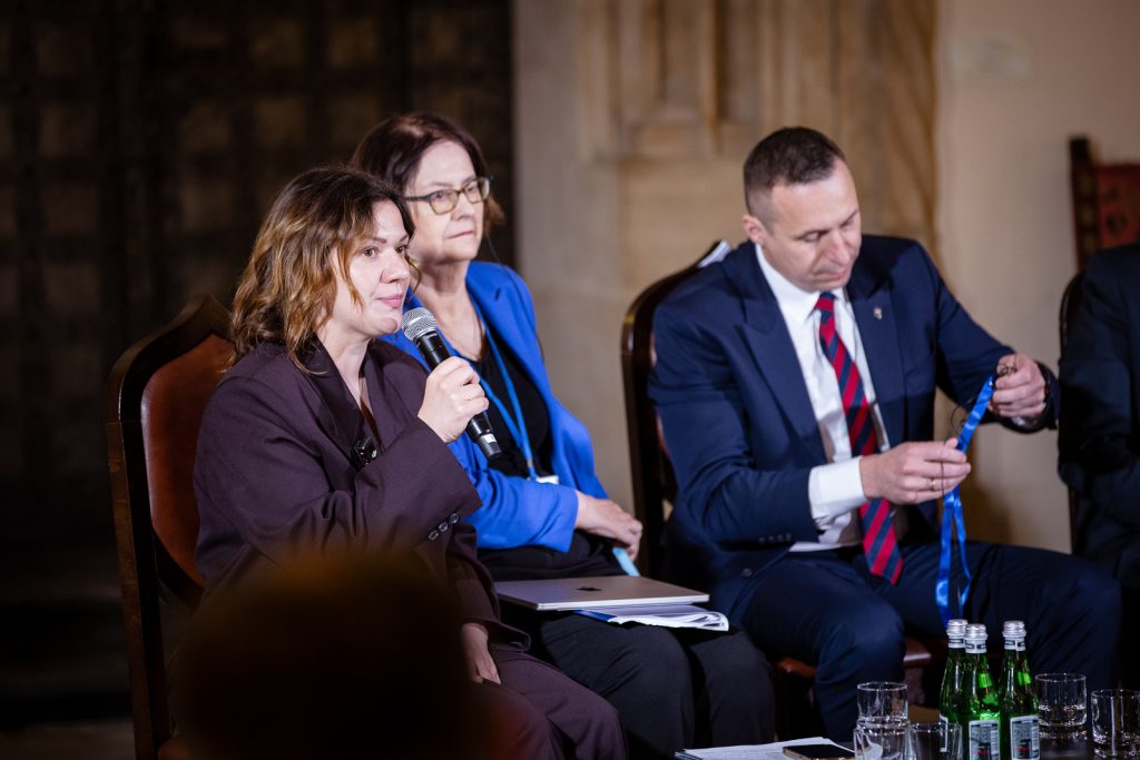 Zdjęcie uczestników konferencji „Przyszłość już tu jest”.