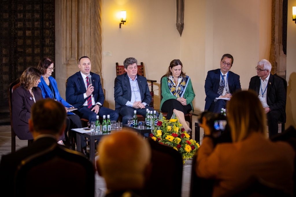 Zdjęcie uczestników konferencji „Przyszłość już tu jest”.