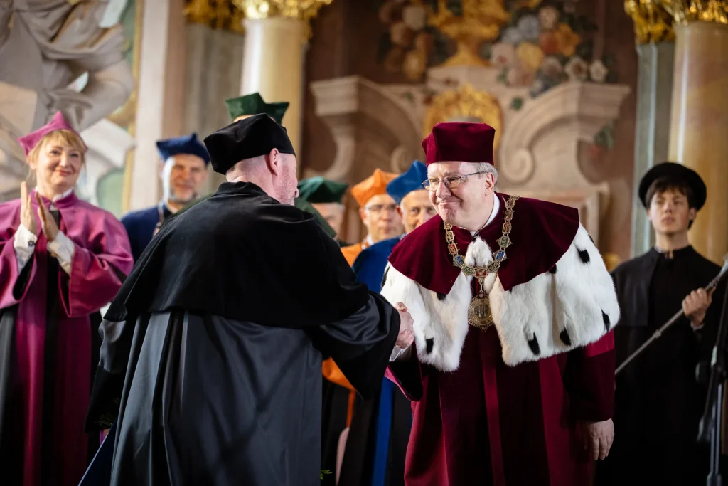Uroczystość nadania tytułu doktora honoris causa Uniwersytetu Wrocławskiego jednemu z najwybitniejszych współczesnych pisarzy i intelektualistów ukraińskich – Serhijowi Żadanowi. fot. Paweł Piotrowski/UWr